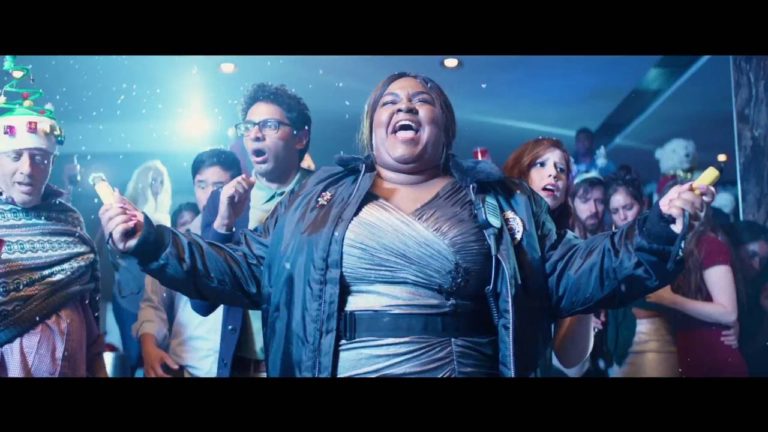 Holiday Chaos in “Office Christmas Party” Teaser Trailer